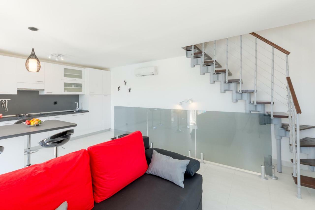 Apartment Barbara Supetar Exterior photo